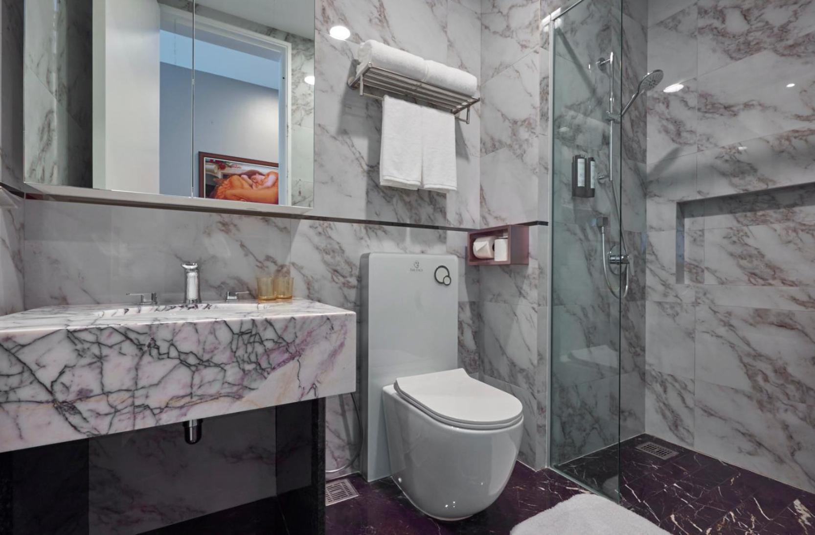 The Face Style Hotel Куала Лумпур Екстериор снимка Bathroom