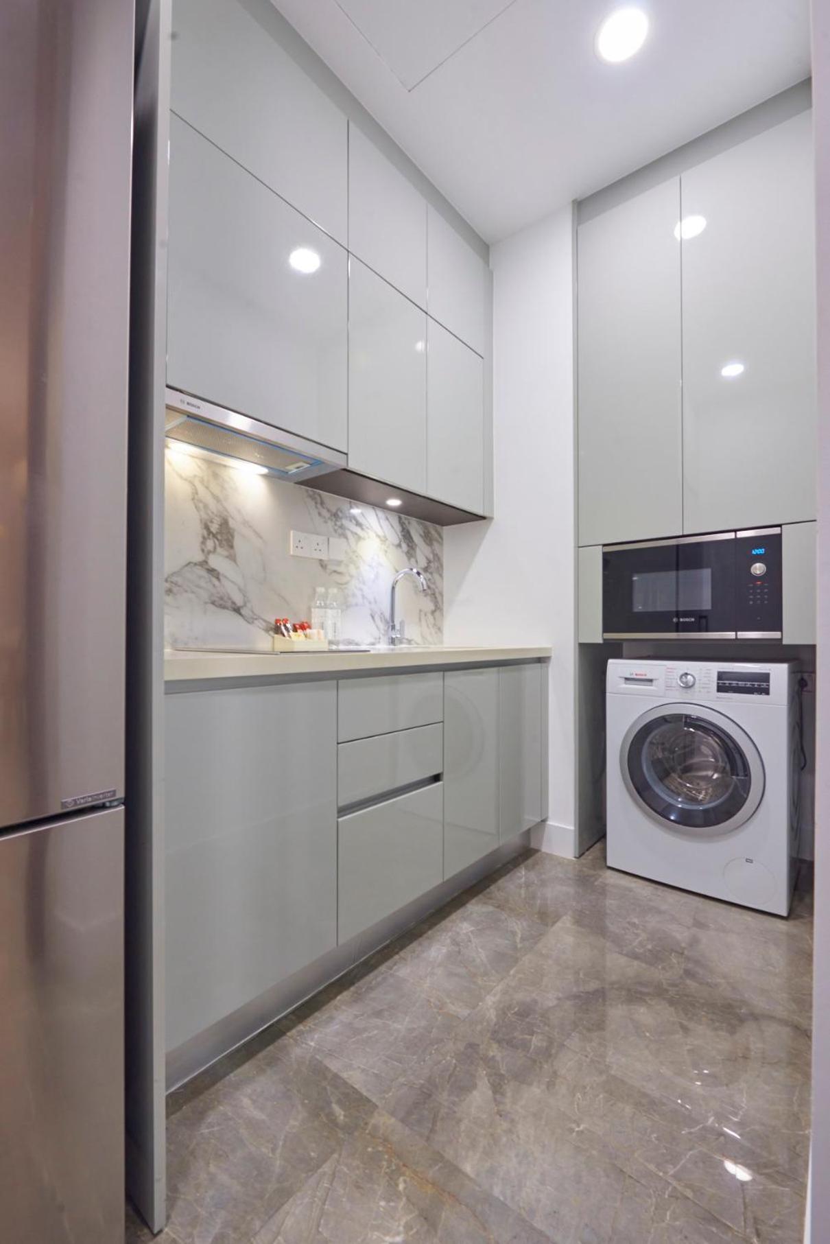 The Face Style Hotel Куала Лумпур Екстериор снимка A modern laundry room